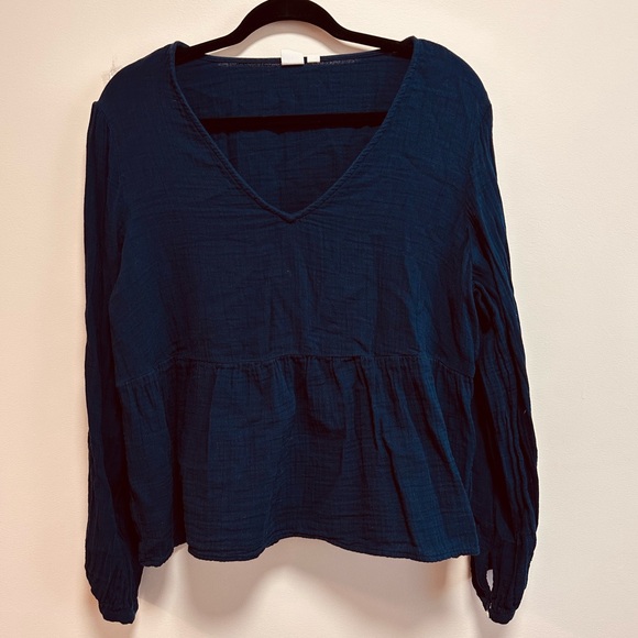 Gap Peplum Top - Picture 2 of 8